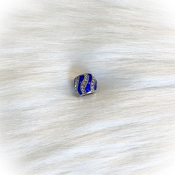 đź’•Beautiful Round Bead Charm Large Hole CZđź’• - Picture 2 of 4